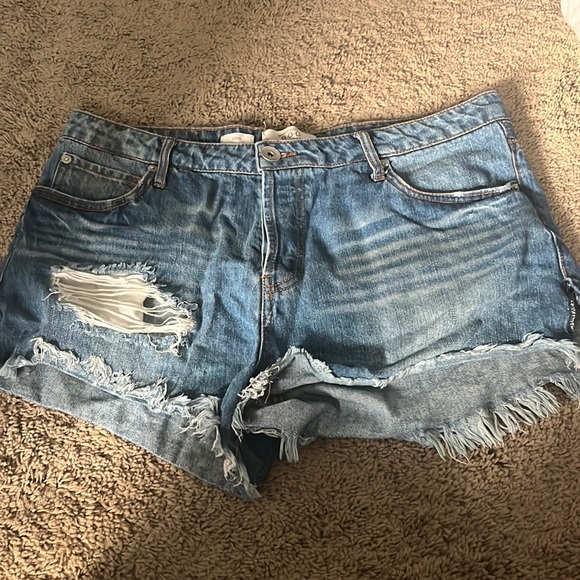 womens denim shorts - Picture 1 of 3